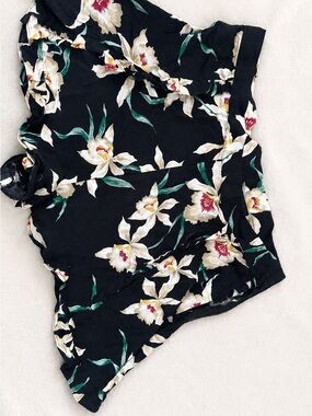 Zara Black Floral Print Women's Shorts